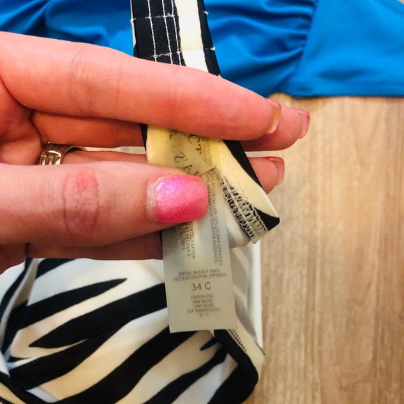 💙VS Bandeau Swim Top Bundle🖤 - Picture 5 of 5